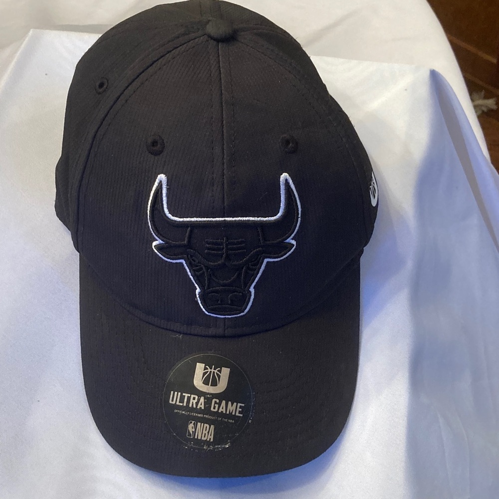 Chicago Bulls Ultra Game Baseball Cap.